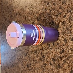 Stanley 30 oz Varsity Ice Flow